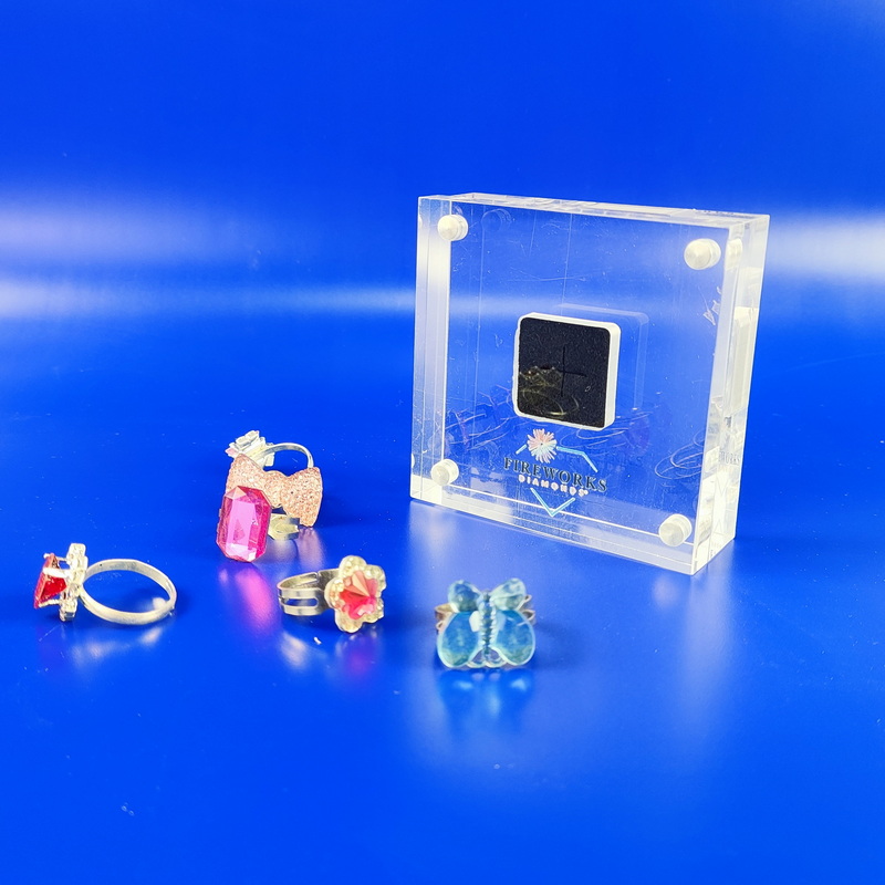 Acrylic blocks, plexiglass block to display fine jewelry 4119